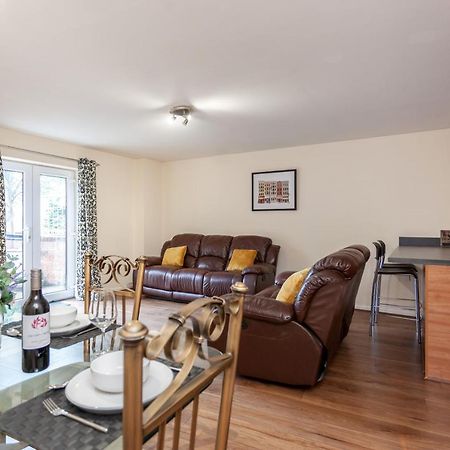 Oakstays Newcastle Gem Екстер'єр фото